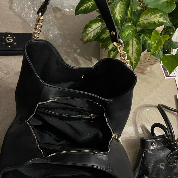 Bebe purse - Picture 3 of 3